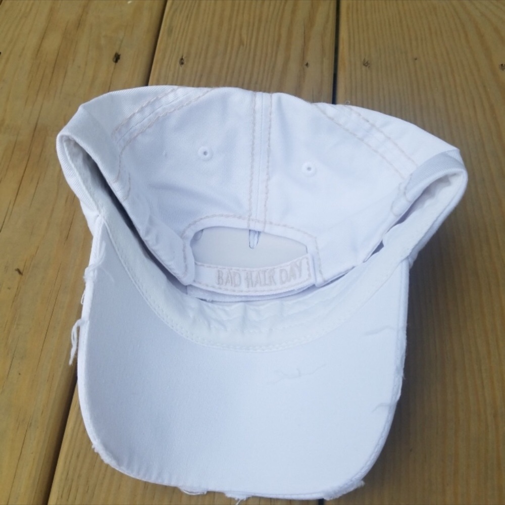 🎄SALE🎄 BAD HAIR DAY white baseball hat - Picture 6 of 7